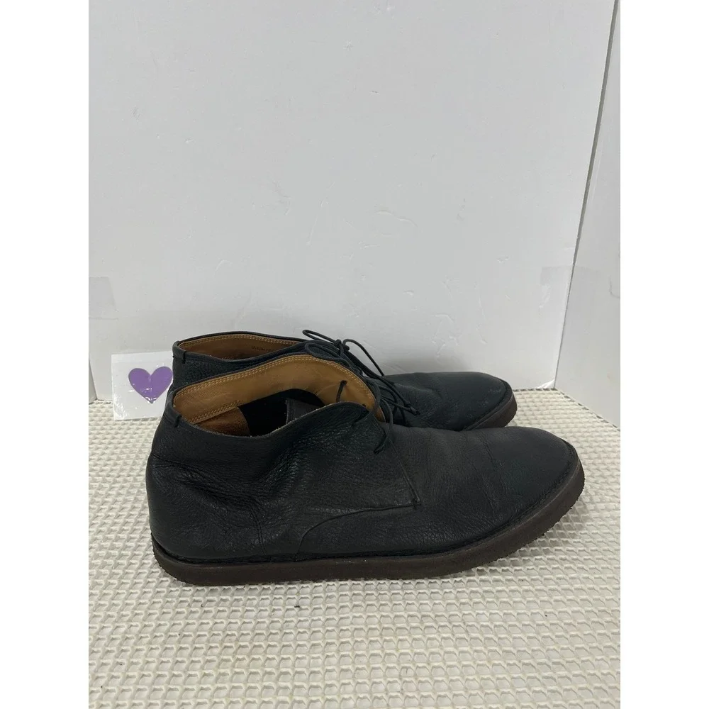 Vince leather chukka